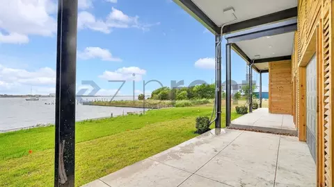 4413 Anthony Court Ln, Seabrook, TX 77586