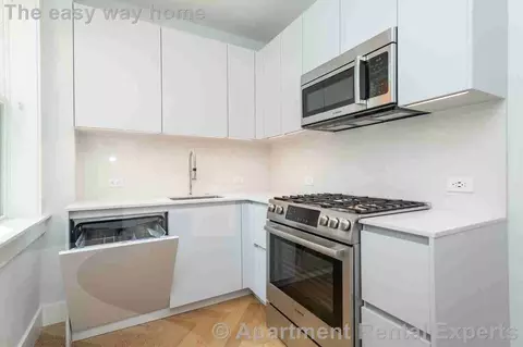 18 Forest St #42, Cambridge, MA 02140