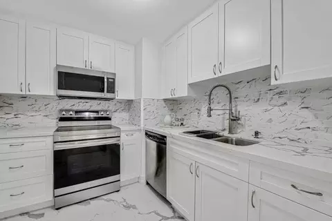 5600 N Flagler Dr #804, West Palm Beach, FL 33407