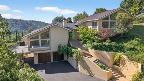 125 Wood Rd, Los Gatos, CA 95030