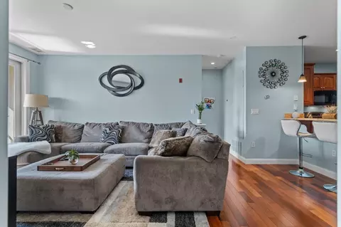 1111 19th St N, Arlington, VA 22209