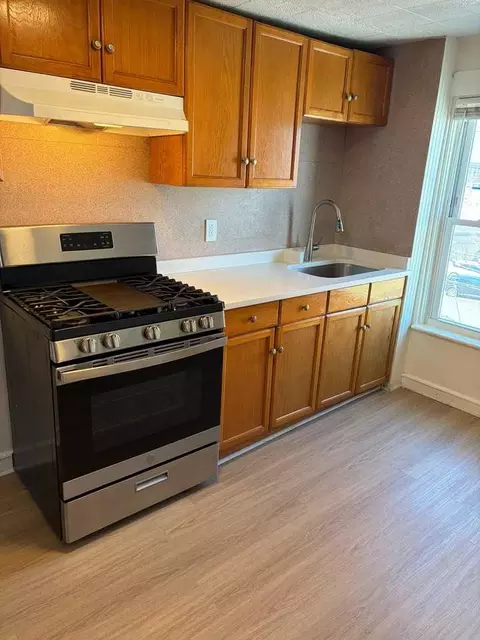 211 Chelsea St #3, Everett, MA 02149