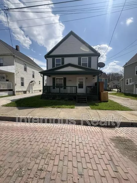 356 Rankin St, Akron, OH 44311