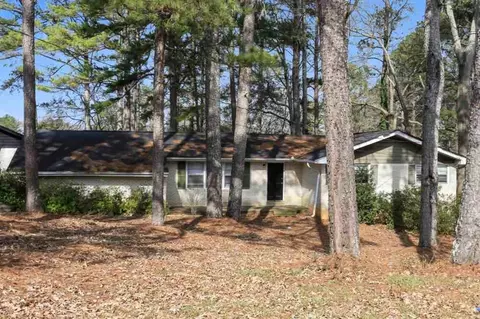 1932 Carla Dr, Morrow, GA 30260
