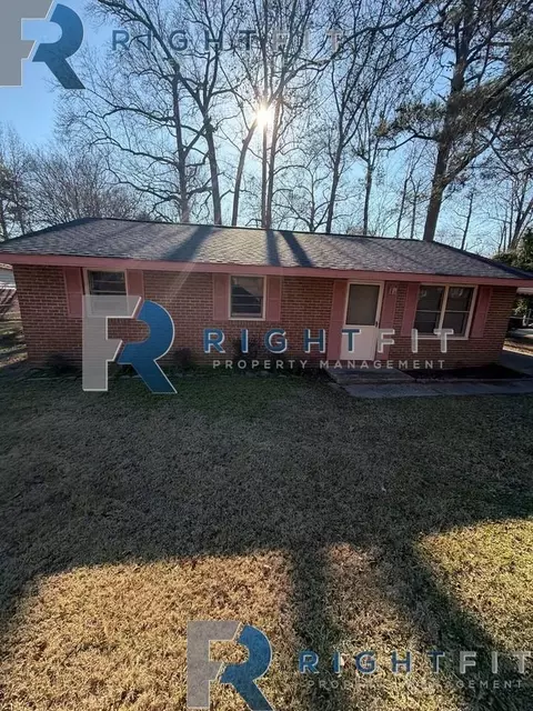 4768 Wellborn Dr, Columbus, GA 31907