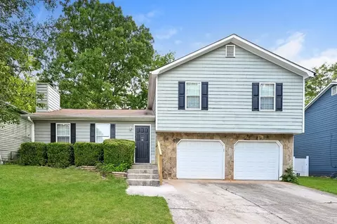 450 Pennybrook Dr, Stone Mountain, GA 30087