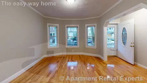 5 Edgar Ter #1, Somerville, MA 02145