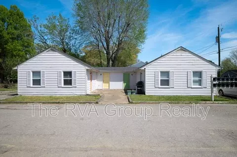 3805 Woodlawn St #12, Hopewell, VA 23860