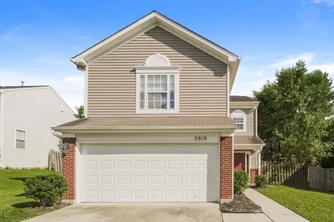 3910 Hunter Hill Ln, Charlotte, NC 28216
