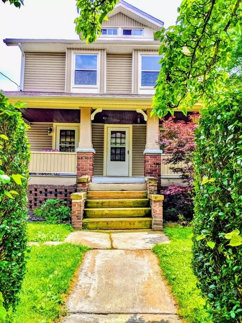 4613 Spokane Ave #2, Cleveland, OH 44109