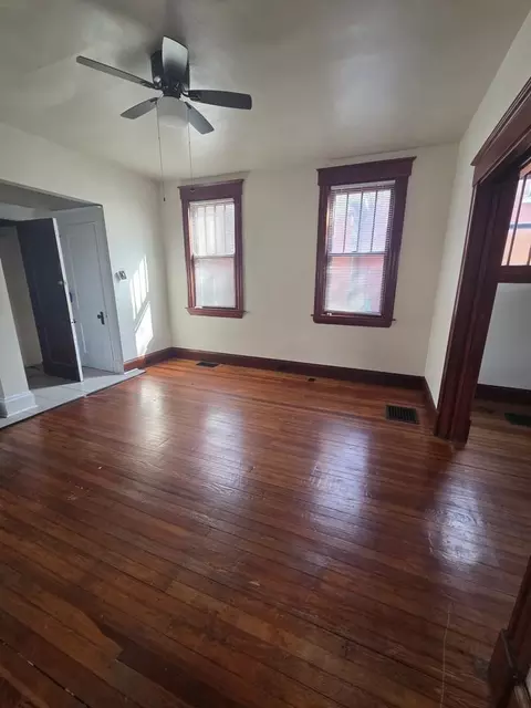 229 E 5th St #1, Newport, KY 41071