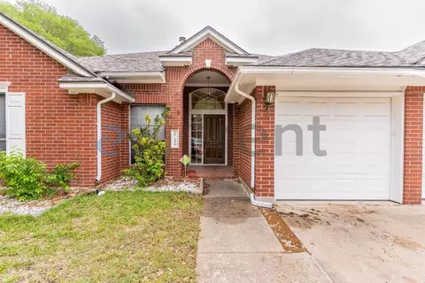 1215 Timber Bend Dr, Pflugerville, TX 78660