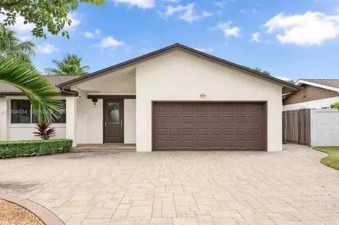 12911 SW 148th Terrace Rd, Three Lakes, FL 33186