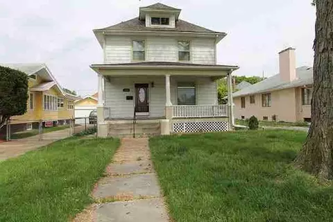 1317 S 36th St, Omaha, NE 68105