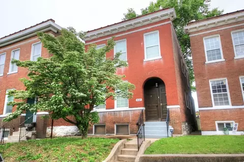 4637 Virginia Ave, Saint Louis, MO 63111