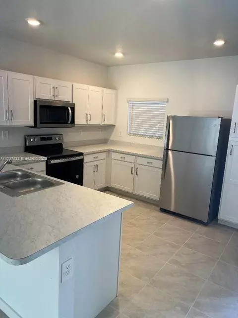 334 NE 1st St #334, Florida City, FL 33034