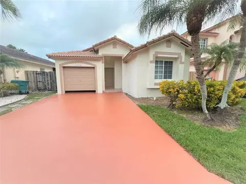 14136 SW 149th Pl, Country Walk, FL 33196