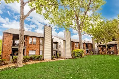 4031 Thousand Oaks Dr, San Antonio, TX 78217