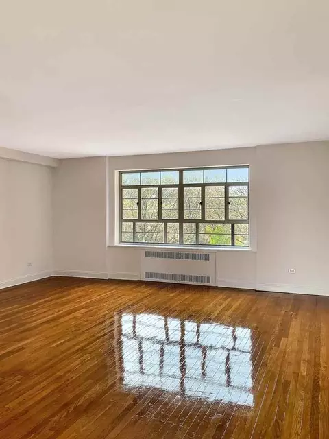 150 Greenway Ter, Forest Hills, NY 11375