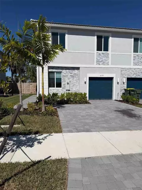 679 SE 13th Street Cir #679, Homestead, FL 33034