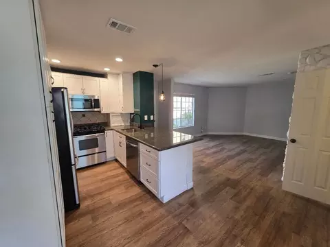 436 Lime Ave #4, Long Beach, CA 90802