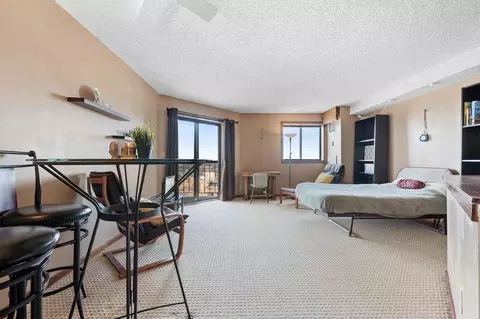 78 10th St E #1907, Saint Paul, MN 55101