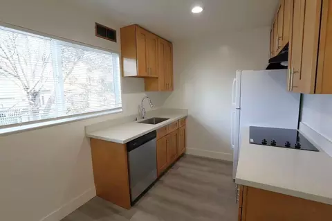 2137 Emerson St, Berkeley, CA 94705 photo 2