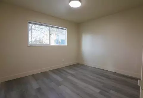 2137 Emerson St, Berkeley, CA 94705 photo 4