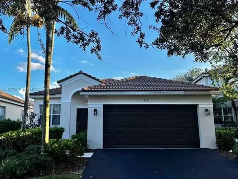 1761 Aspen Ln, Weston, FL 33327