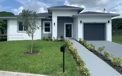 655 NW 24th Ave, Washington Park, FL 33311
