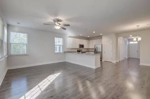 7821 Montview Rd, North Charleston, SC 29418