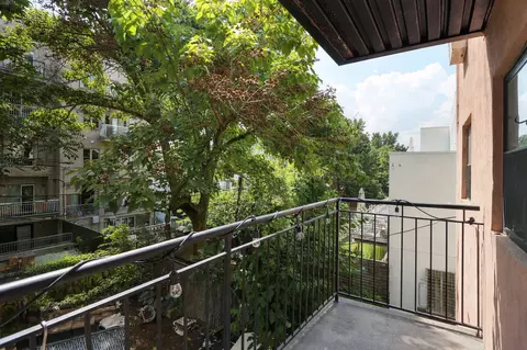346 E 22nd St #3, New York, NY 10010