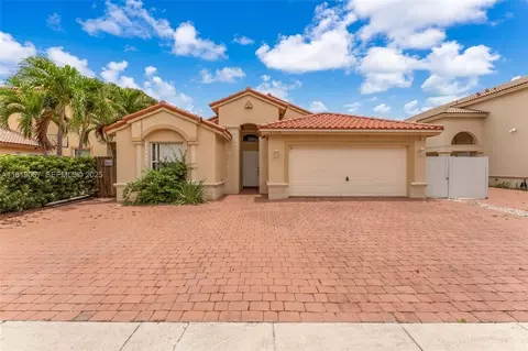 23935 SW 108th Pl, Princeton, FL 33032