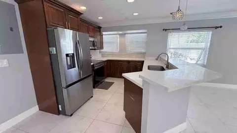 1110 SE 9th Ave, Pompano Beach, FL 33060