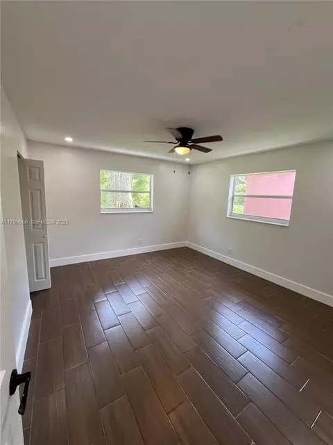 6391 SW 8th St, North Lauderdale, FL 33068