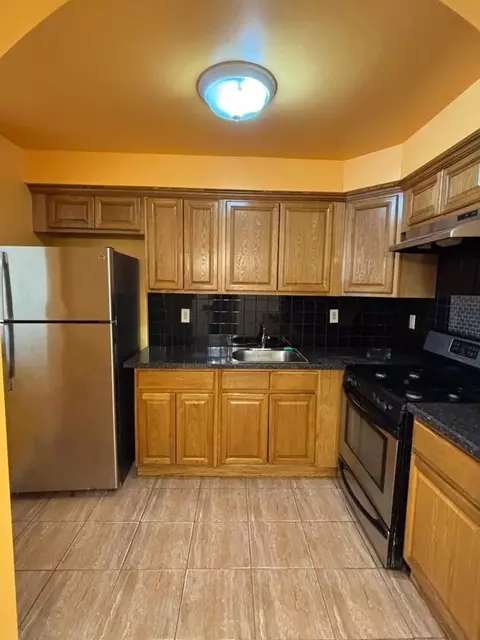 2939 Colden Ave, New York, NY 10469