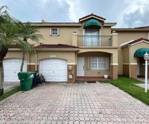 15852 SW 68th Ter #15852, Miami, FL 33193