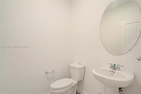 2671 SE 24th Dr, Homestead, FL 33035