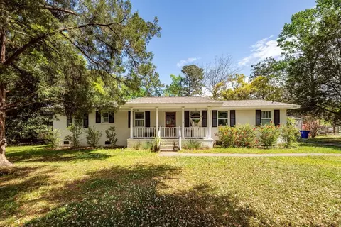 2045 Lake Ave, Charleston, SC 29414