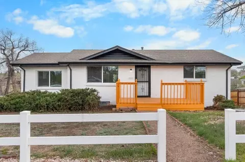 6220 W Ohio Ave, Lakewood, CO 80226
