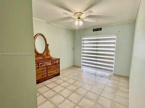 14351 SW 168th Ter, Richmond West, FL 33177