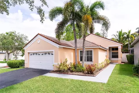 719 Stanton Dr #719, Weston, FL 33326