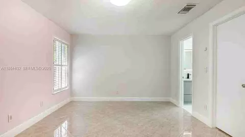 2957 Quail Run Ln, Davie, FL 33328