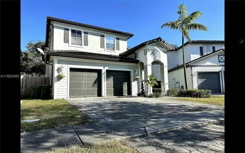 343 NE 36th Ter, Homestead, FL 33033