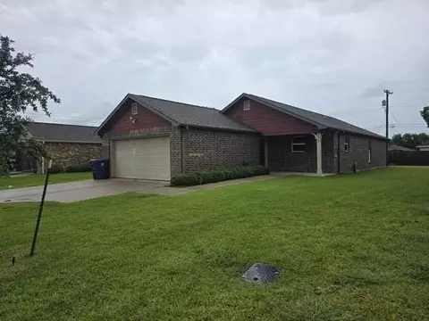2418 14th Ave N, Texas City, TX 77590