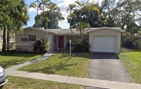 4108 Hayes St, Hollywood, FL 33021