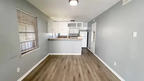 2512 1702 1704 170626th St Unita #1706A, Lubbock, TX 79411