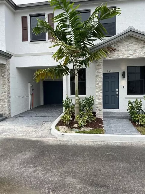 2831 SW 16th Ter #2831, Fort Lauderdale, FL 33315