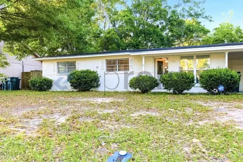 918 Montclair Rd, Brent, FL 32505