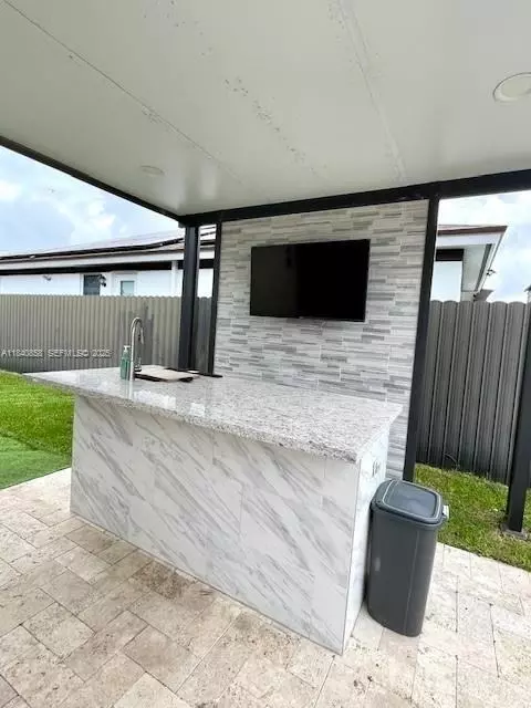 27721 SW 134th Ct, Homestead, FL 33033
